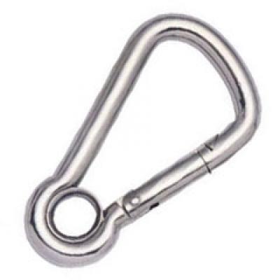 OBLIQUE ANGLE SNAP HOOK WITH EYELET
