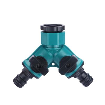 Valved water pipe three-way connector